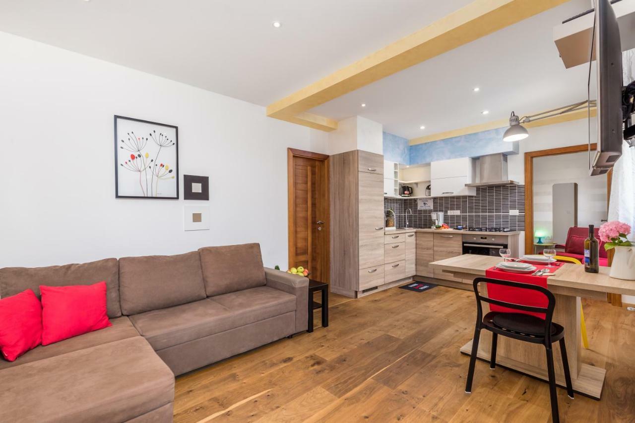 Apartments Linda Sestrunj Εξωτερικό φωτογραφία